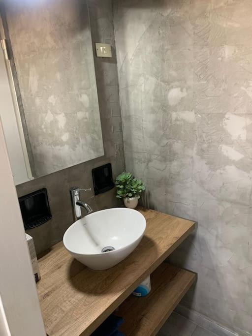 דירות Milano Besana Rent House מראה חיצוני תמונה