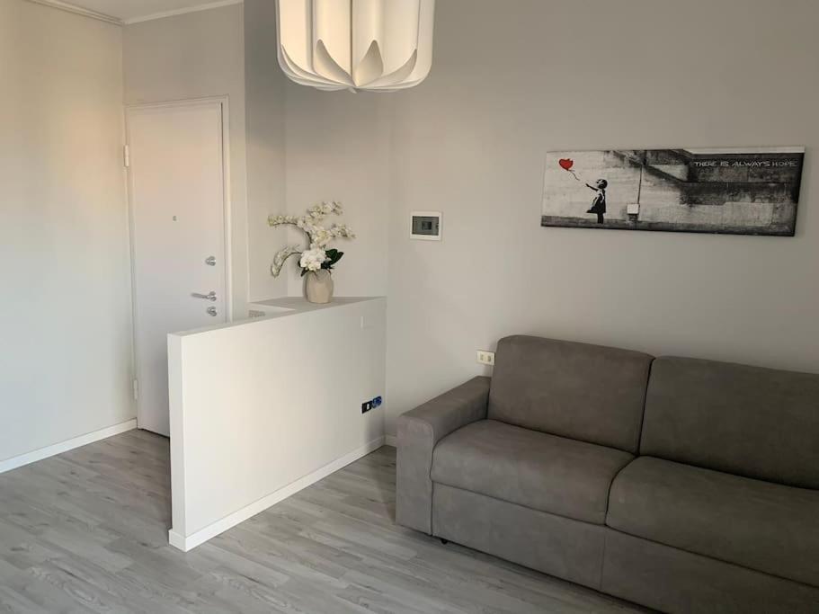 דירות Milano Besana Rent House מראה חיצוני תמונה