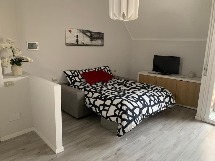 דירות Milano Besana Rent House מראה חיצוני תמונה