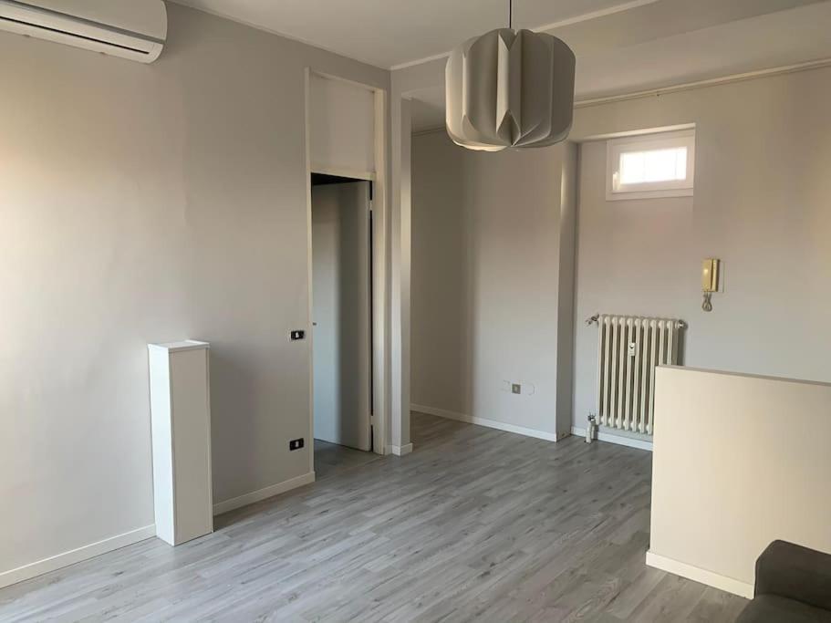 דירות Milano Besana Rent House מראה חיצוני תמונה